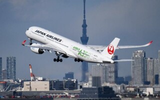 Пассажиры Japan Airlines стали очередными жертвами 6-часового рейса «в никуда»
