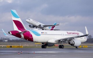 Авиакомпанию оштрафовали на 225 000 USD после звонка пассажиров в полицию