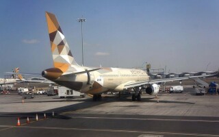 Etihad Airways аннулировала оплаченные дешевые билеты из-за «сбоя в системе»
