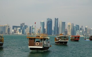 Катар вводит двухдневный карантин для путешественников из 6 стран
