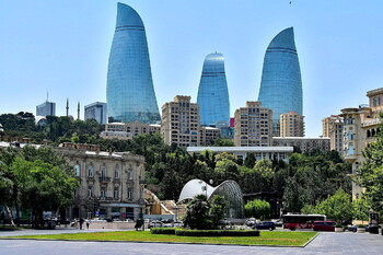 Власти Азербайджана смягчили правила заезда в страну для россиян 