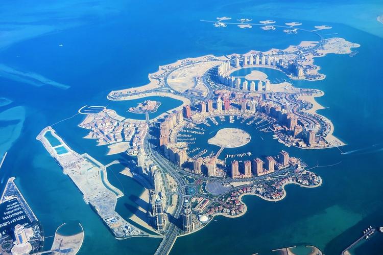 Катар с нынешнего дня ввел новые правила выдачи туристских и семейных виз