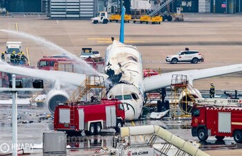 В китайском аэропорту сгорел самолёт с посылками россиян  