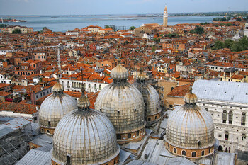 Венеция с июня вводит предварительное бронирование заезда для туристов