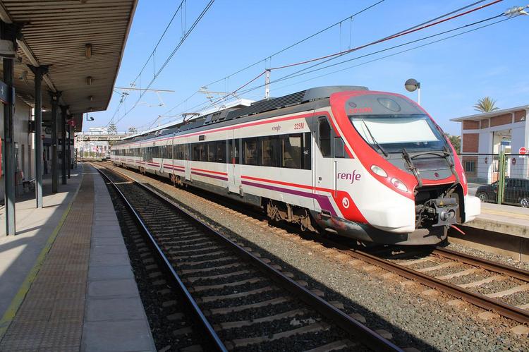 Осенью поезда близкого следования в Испании станут бесплатными