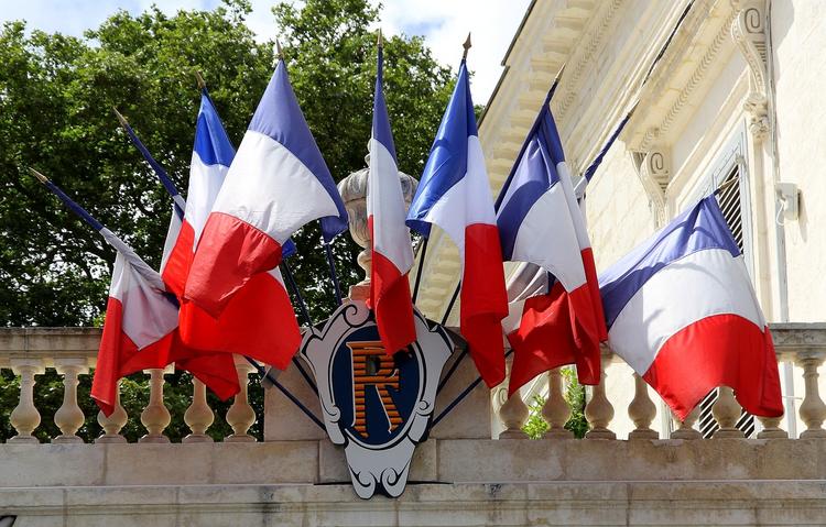 Сколько времени необходимо иностранцам, чтобы получить французское гражданство?