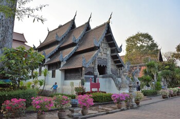 Храм в Таиланде опустел из-за того, что все его монахи провалили тест на наркотики